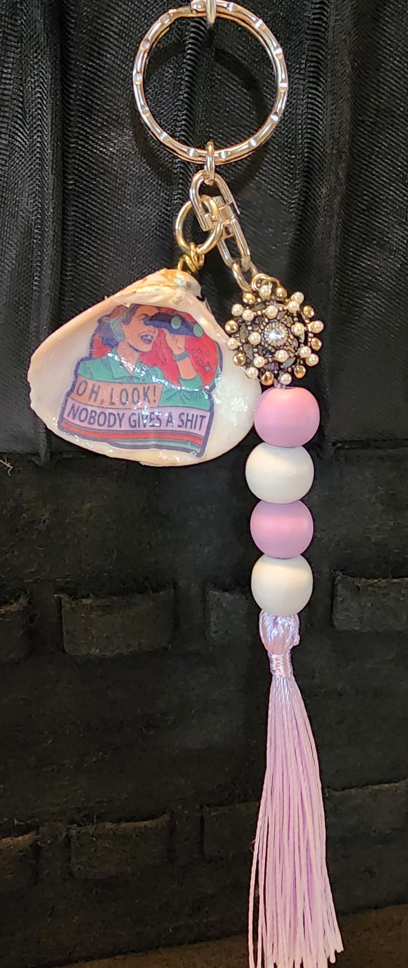 Handcrafted Retro Design Seashell Keychain